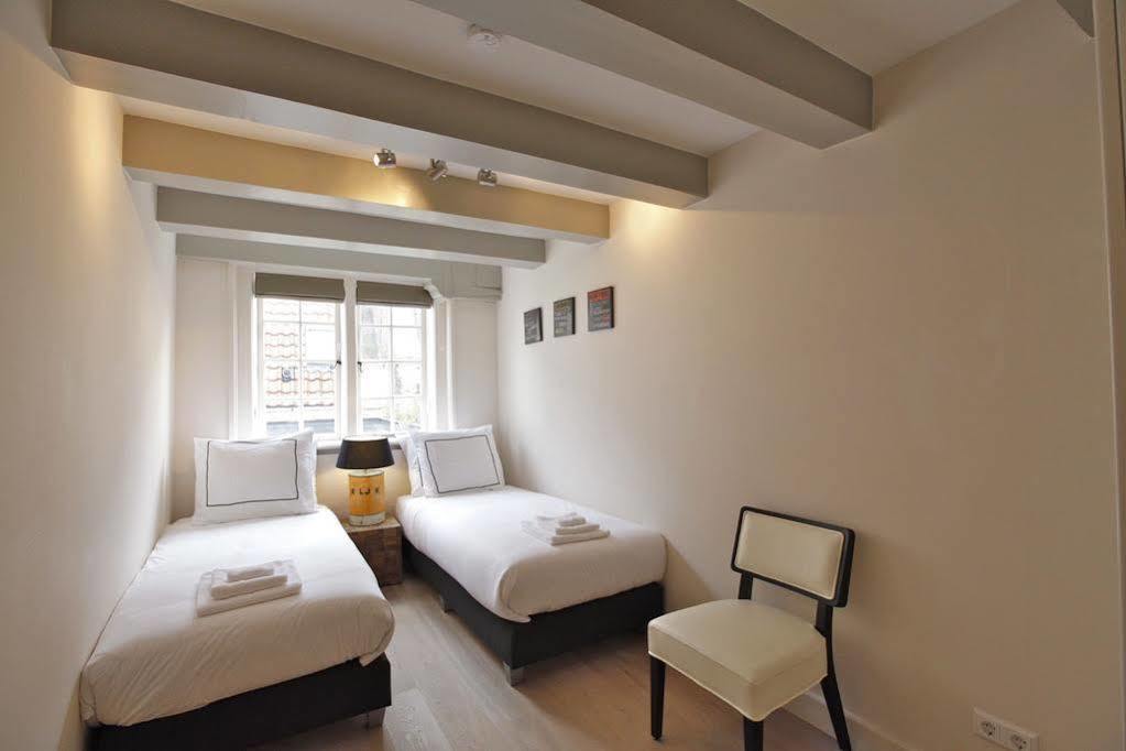 Canal Hotel 4*