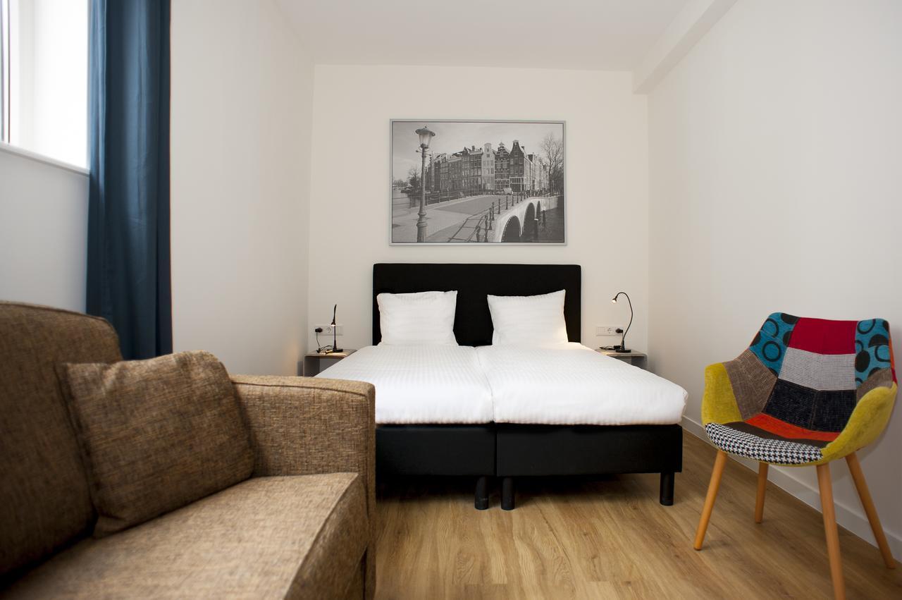 Hotel I
