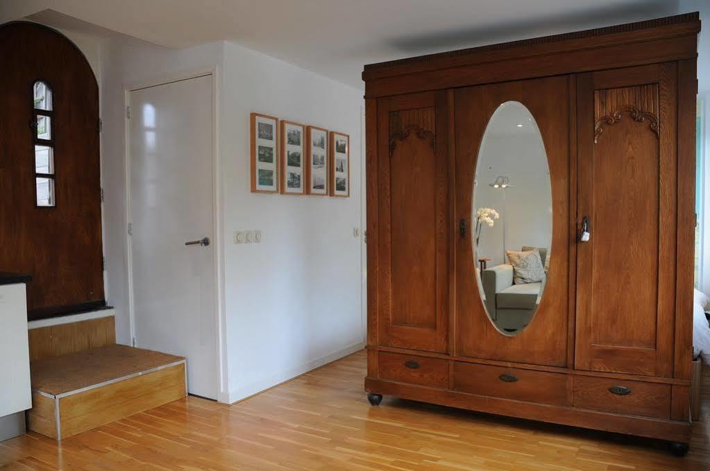 Boat Bed & Breakfast 4*