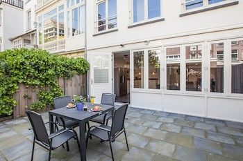 Tulip Apartment Amsterdam