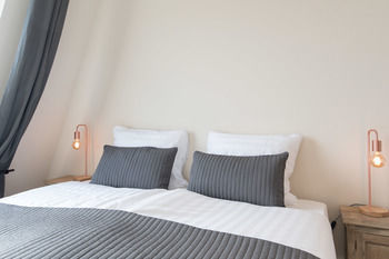 Nassau Canal Couette-café 3*