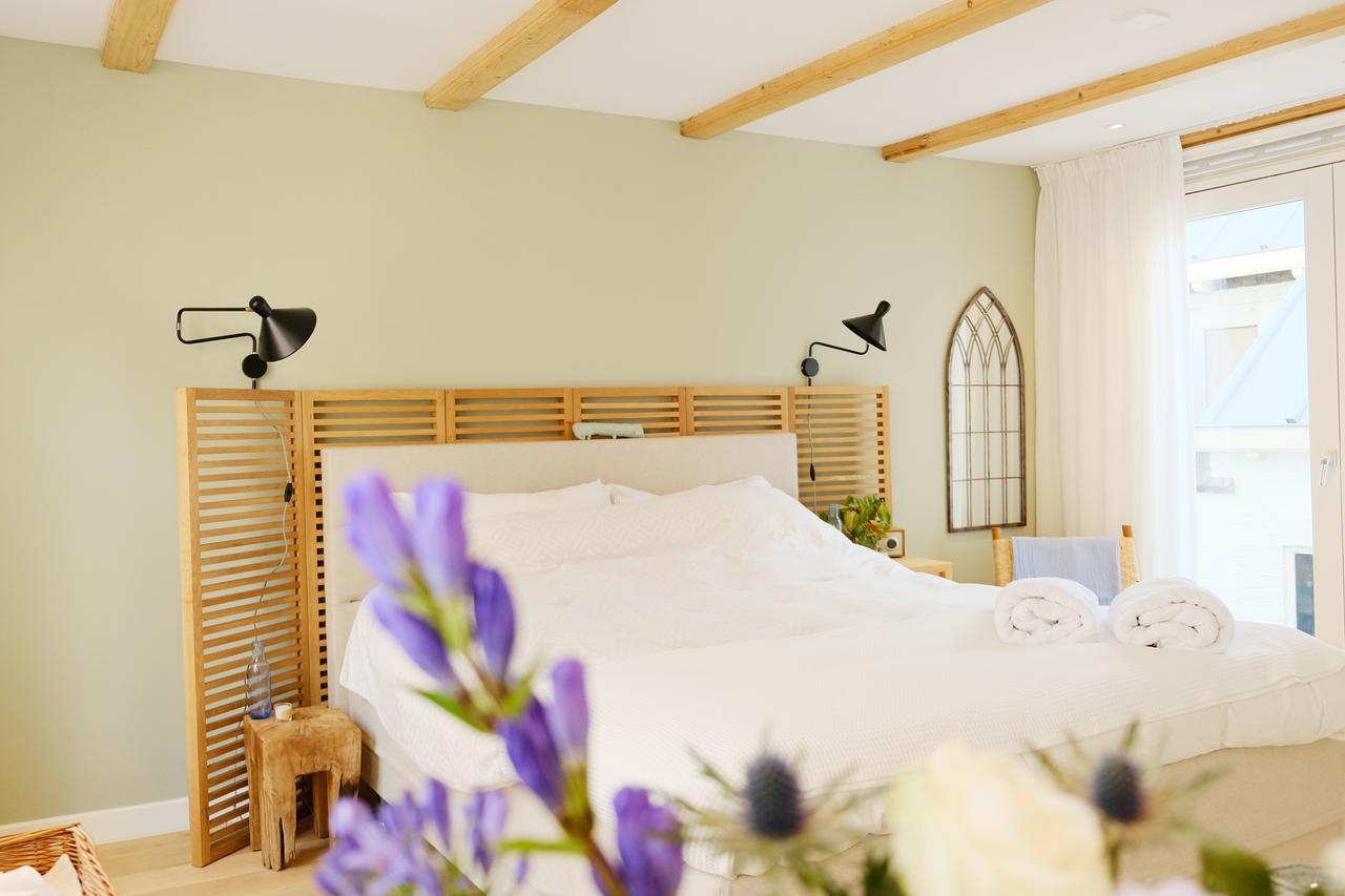 La Vie En Roos Bed & Breakfast *