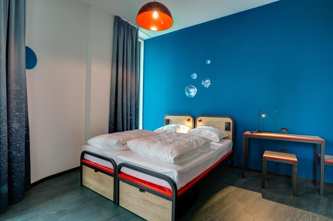 Hotel Meininger Amstel 3*