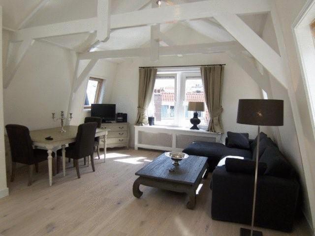 Jordaan Apartment *