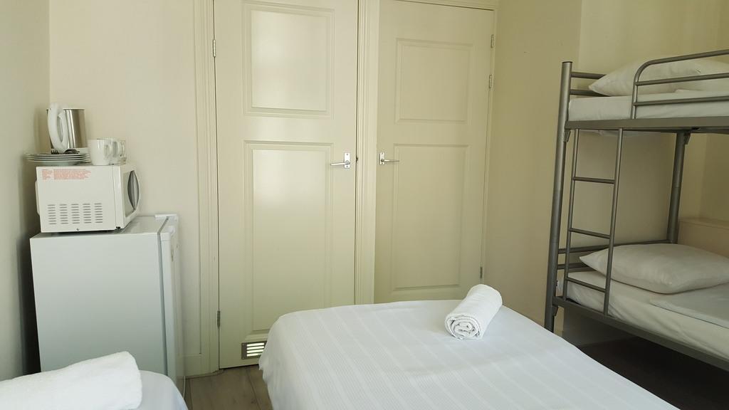 Amsroom Bed & Breakfast Amsterdam