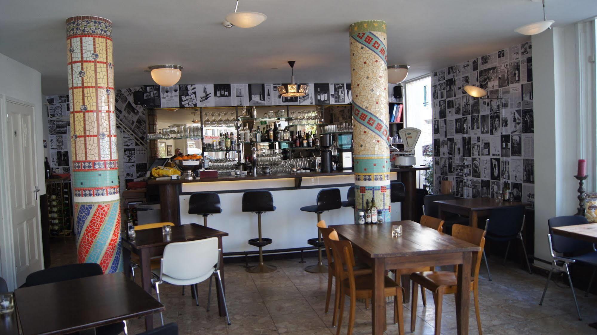 Acomodação com café da manhã  Esperanza 2*