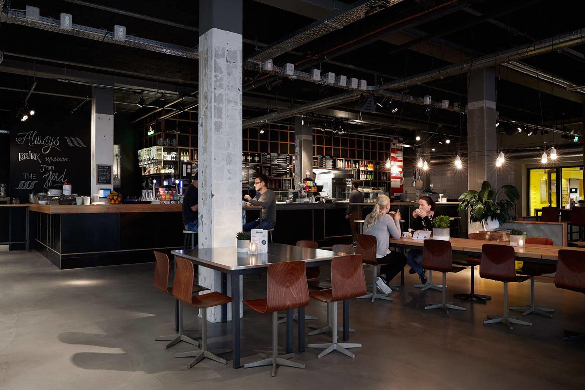 The Social Hub West Hotel 3*