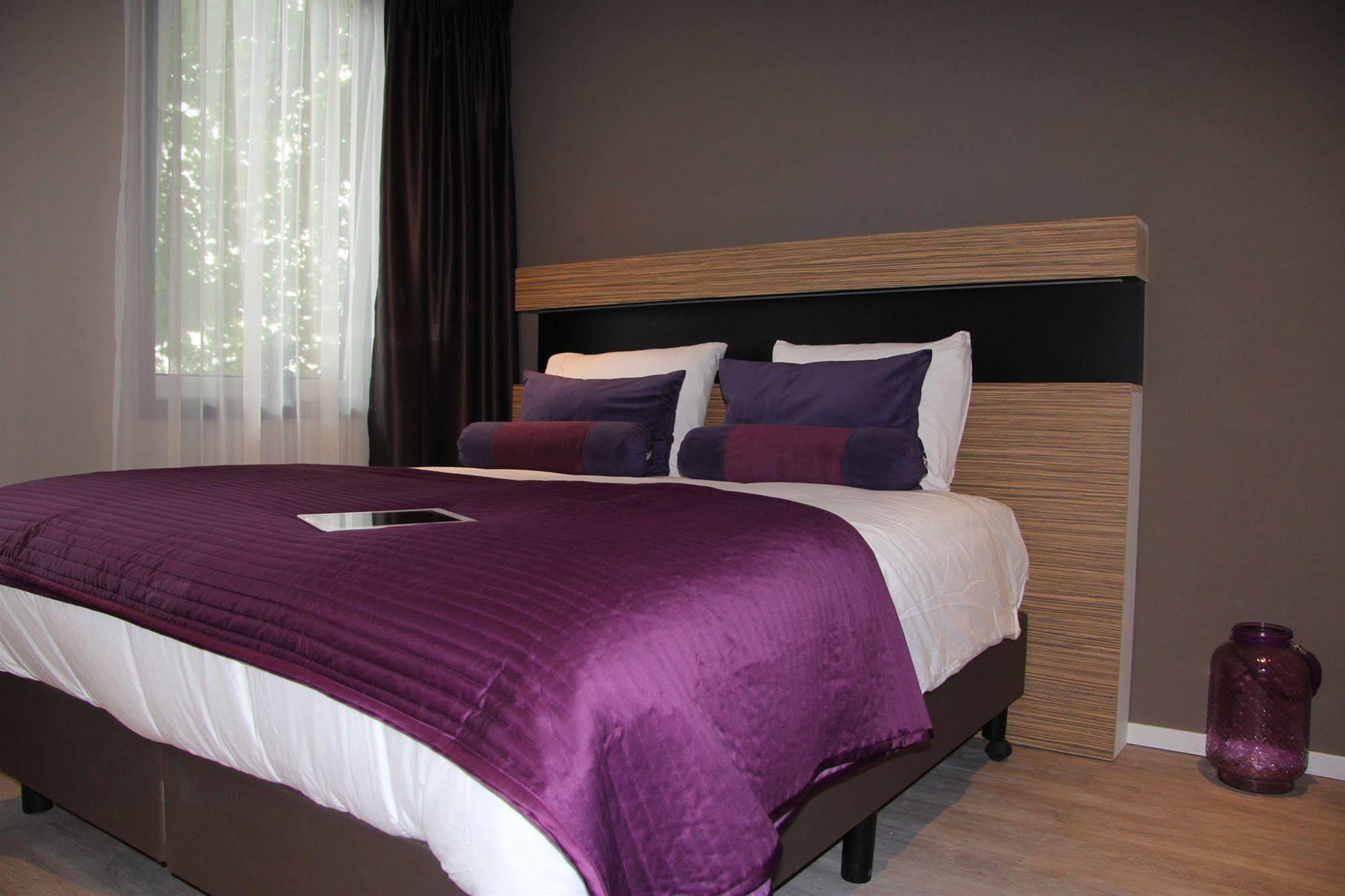 Dream Hotel