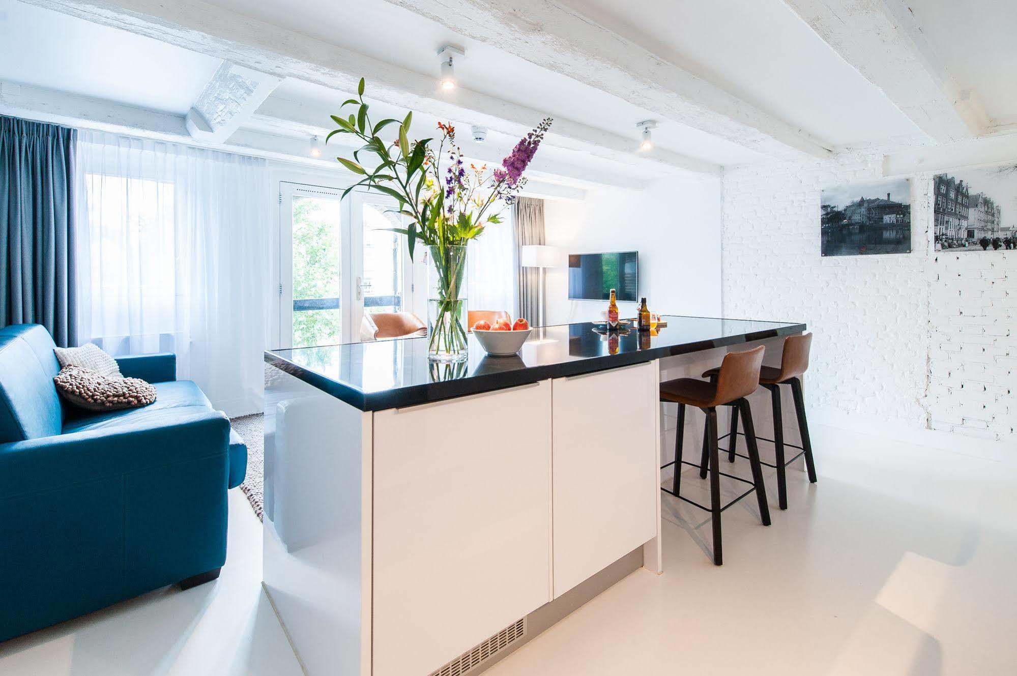 Aparthotel Yays Salthouse Canal 4*