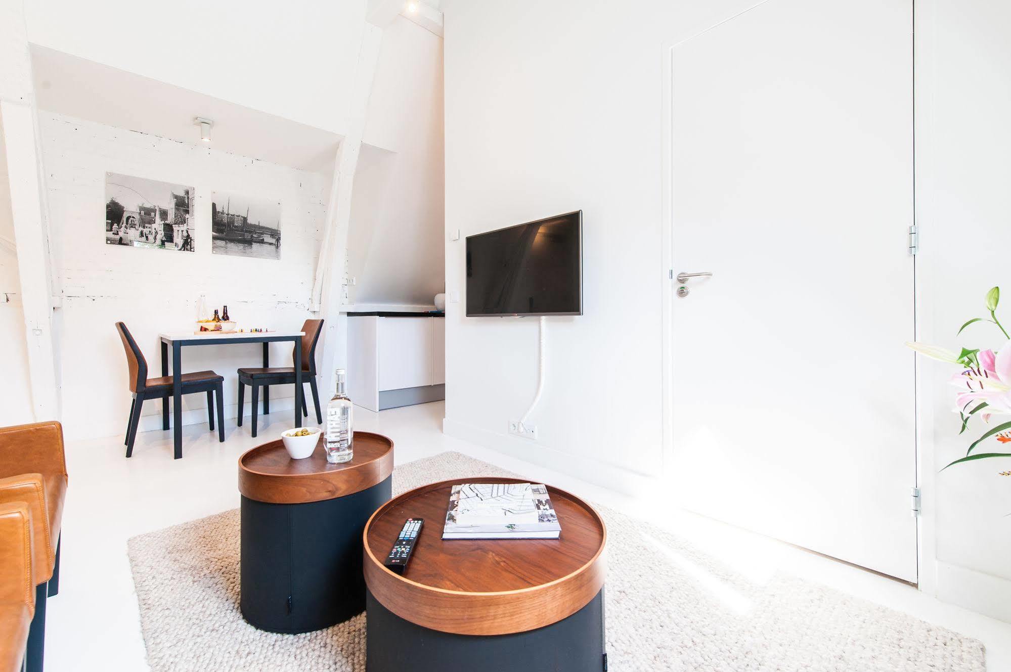 Yays Salthouse Canal Aparthotel 4*