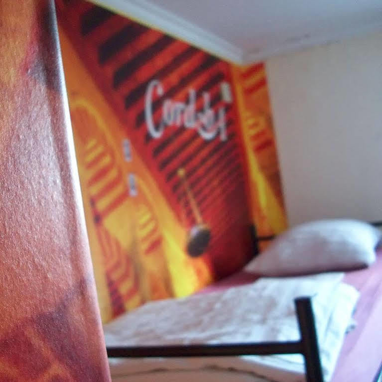 Albergue Onefam Amstel *