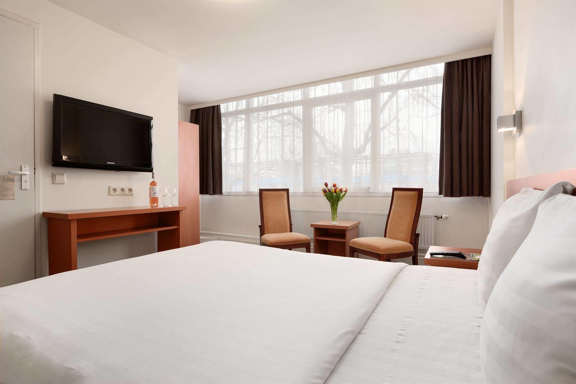 Xo Infinity Hotel 3*