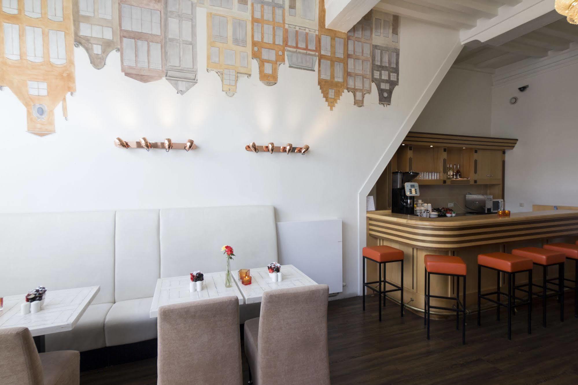Hotel Multatuli 3*