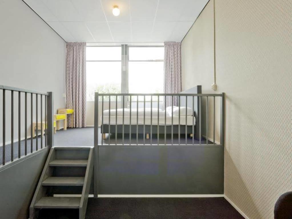 Wow Hostel *