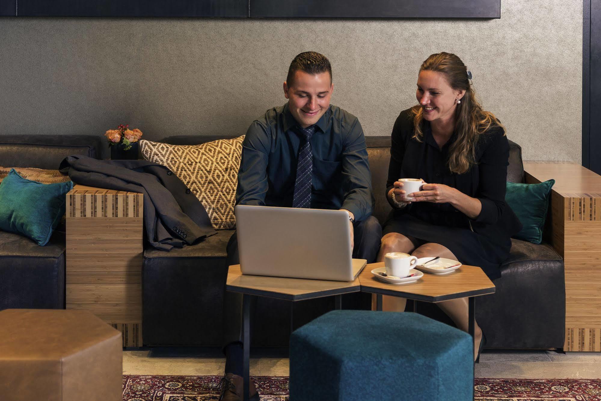 Mercure Sloterdijk Station Hotel