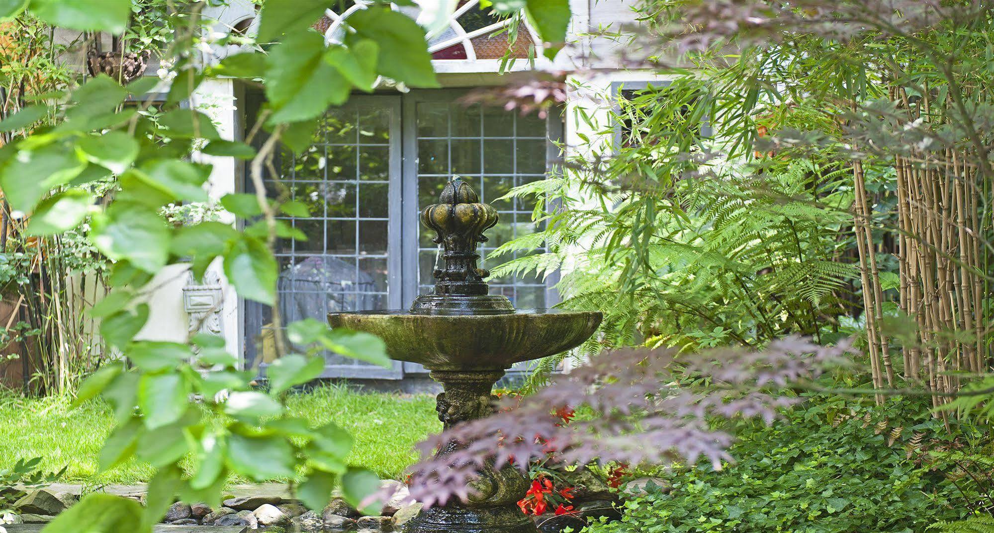 Breitner House Bed & Breakfast 5*