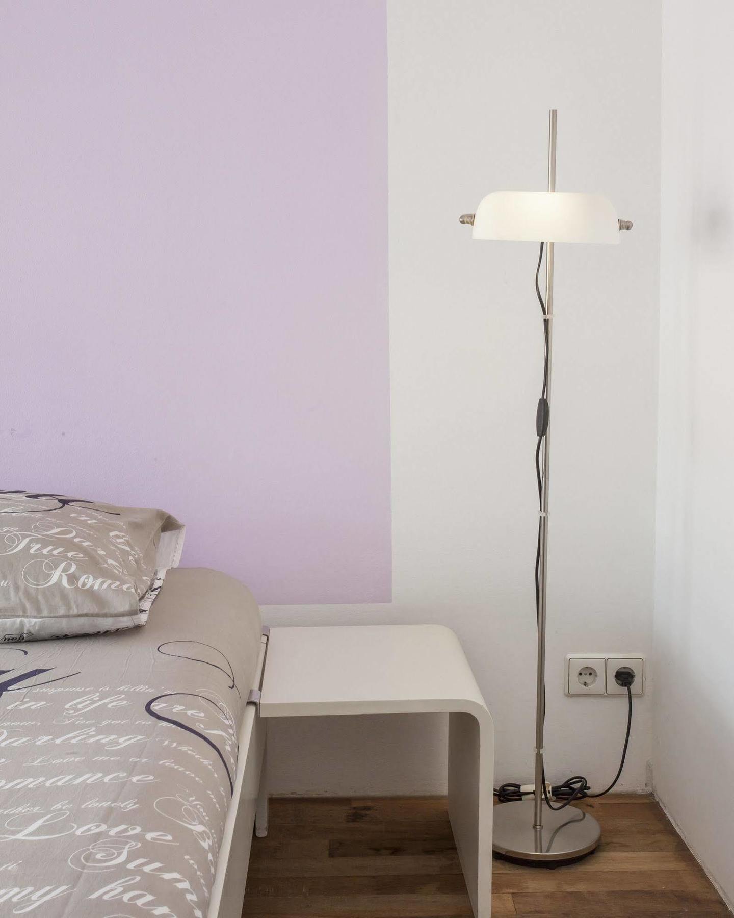 Kuwadro Guesthouse Centrum Bed & Breakfast 2*