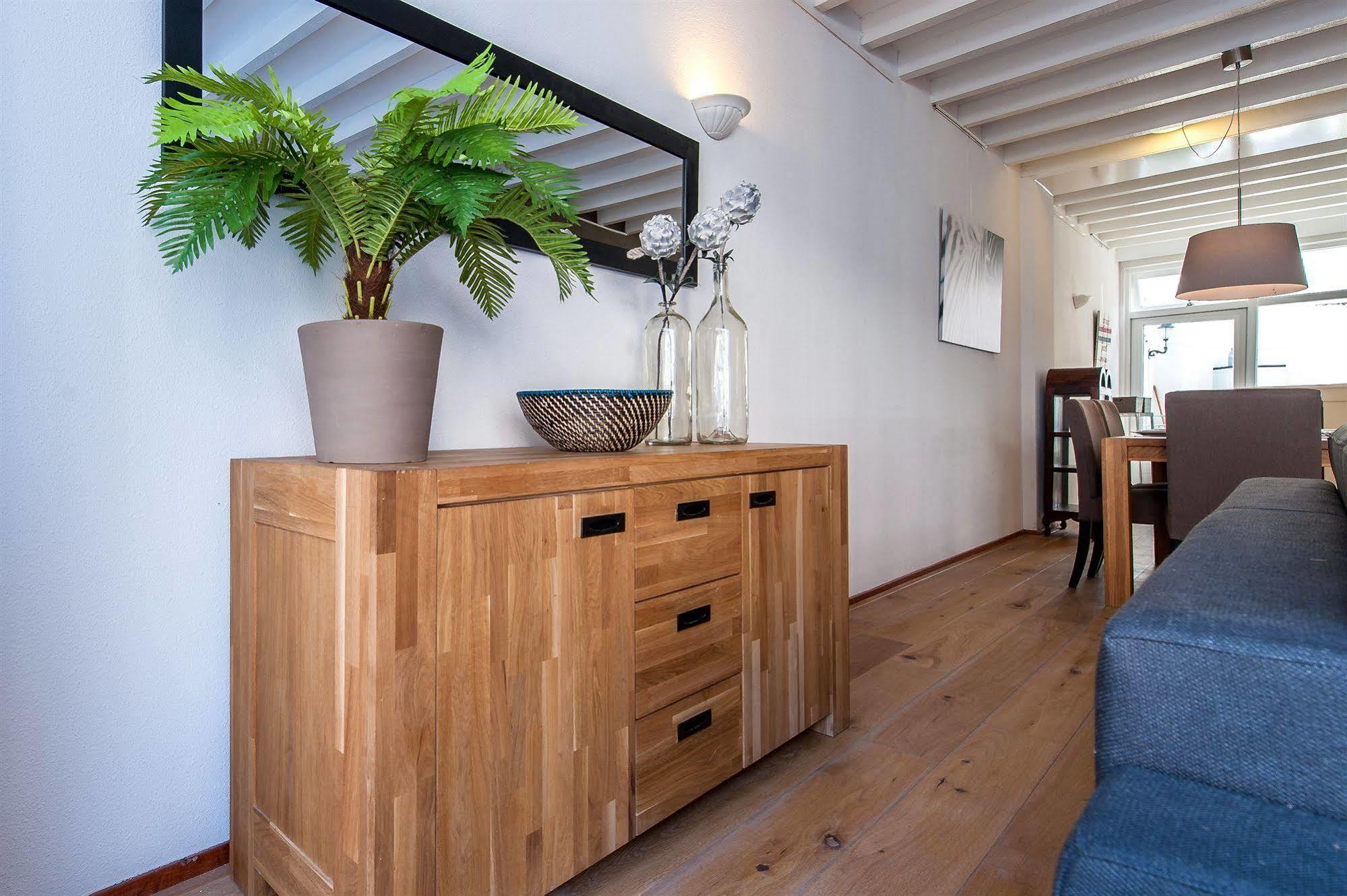 Short Group Staalmeesters Serviced * Amsterdam