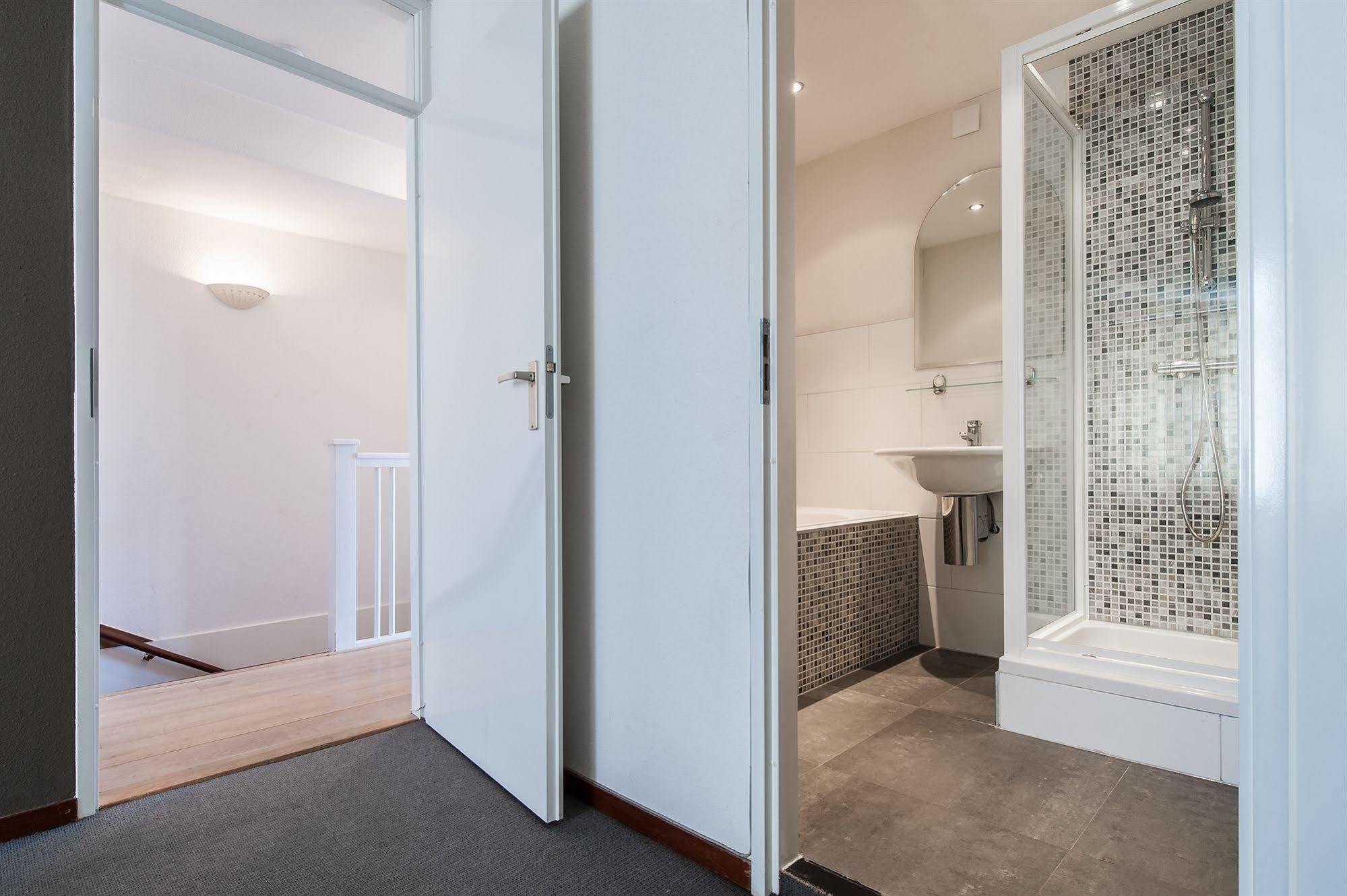 Short Group Staalmeesters Serviced Apartment *