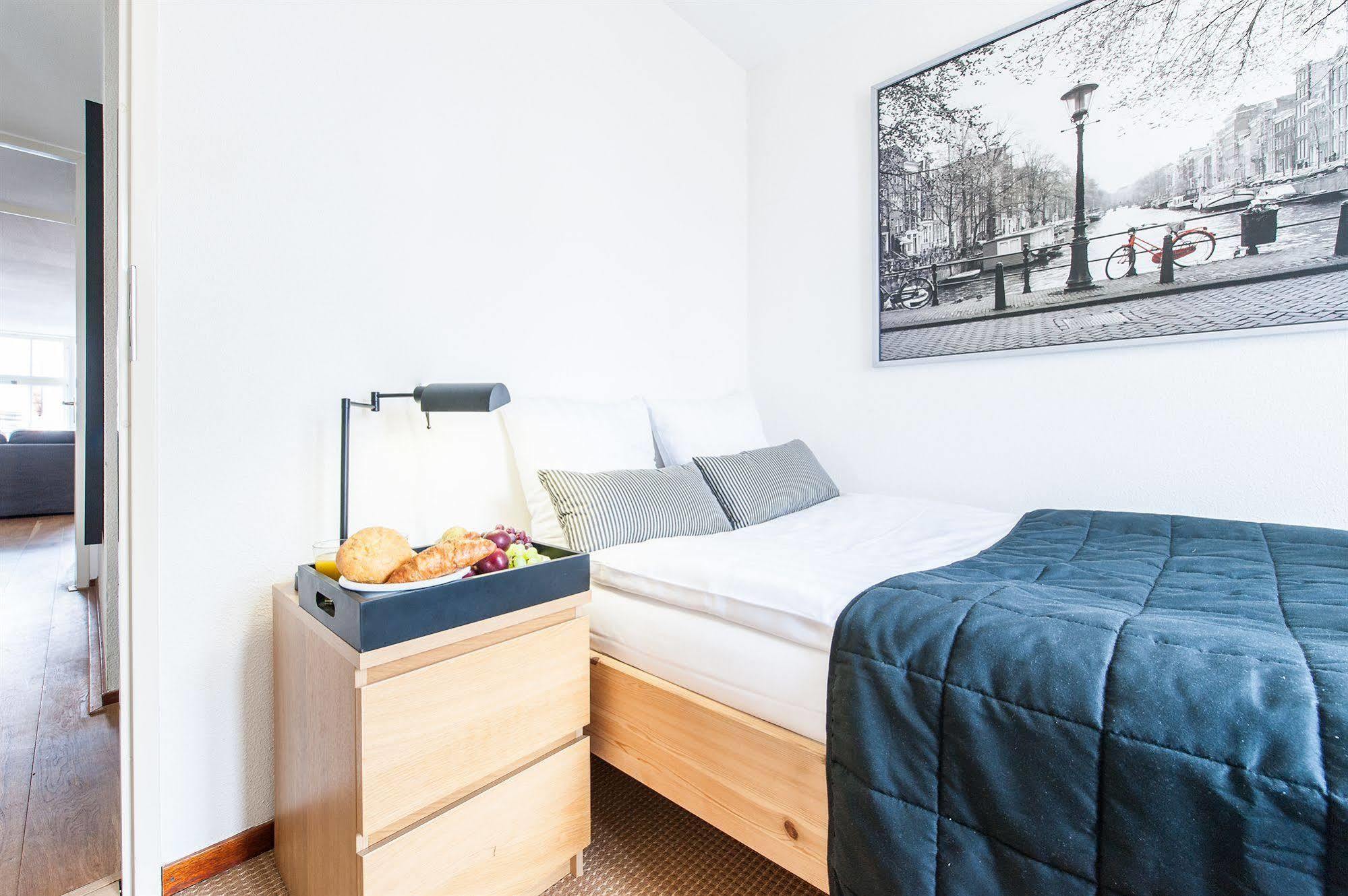 Short Group Staalmeesters Serviced Apartment