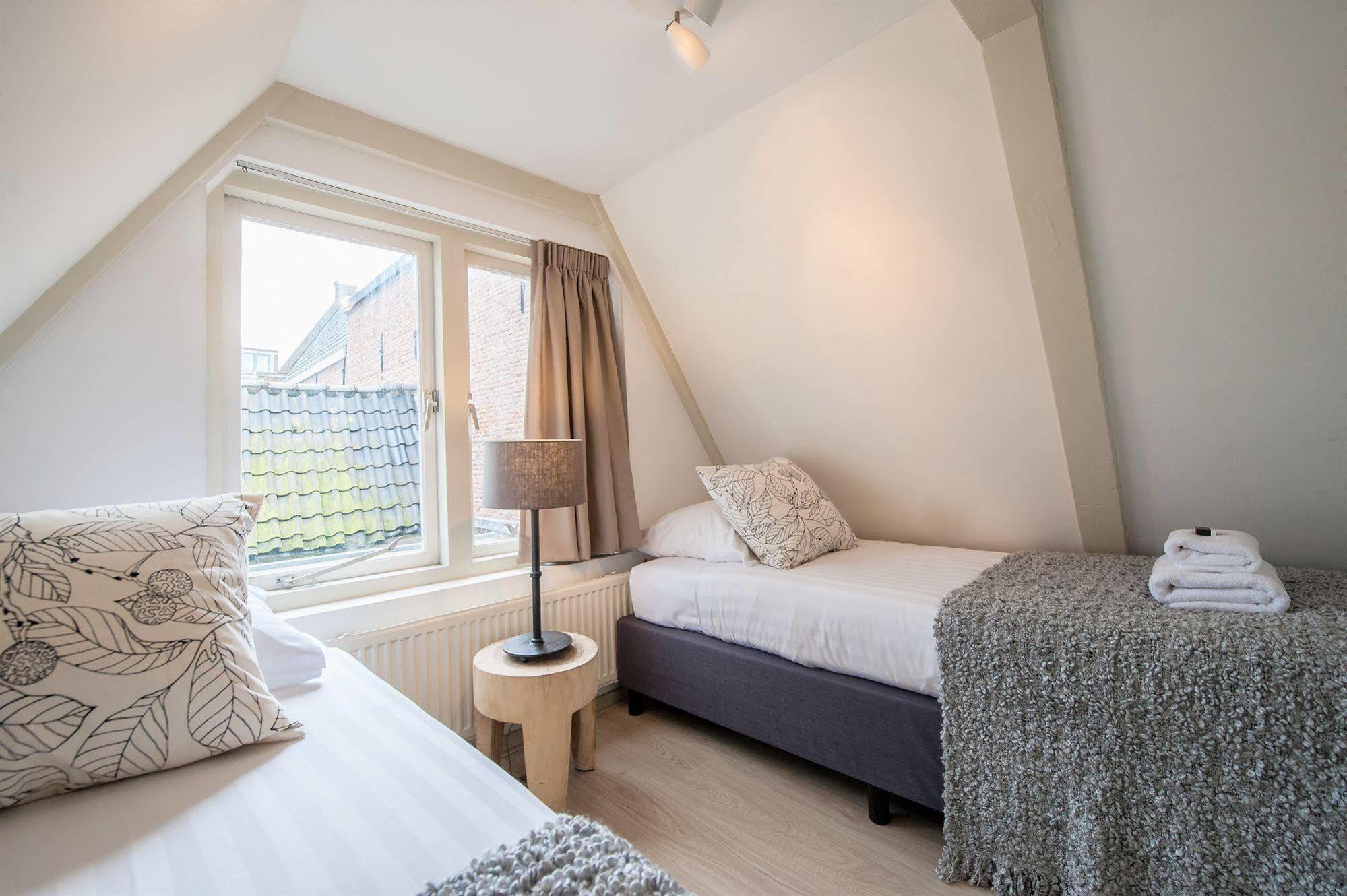 Short Group Carre Hotel Amsterdam