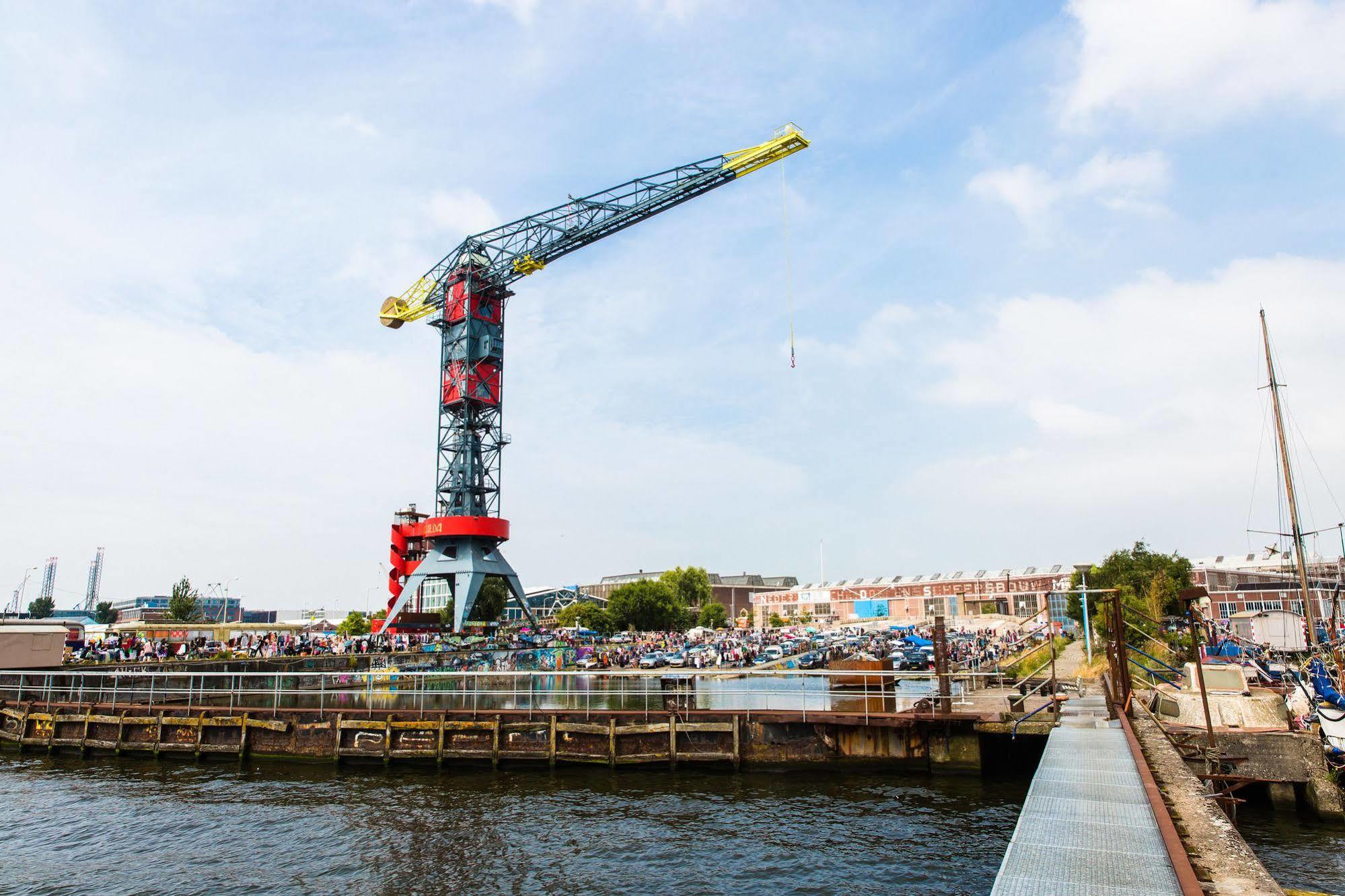 Faralda Crane Amsterdam