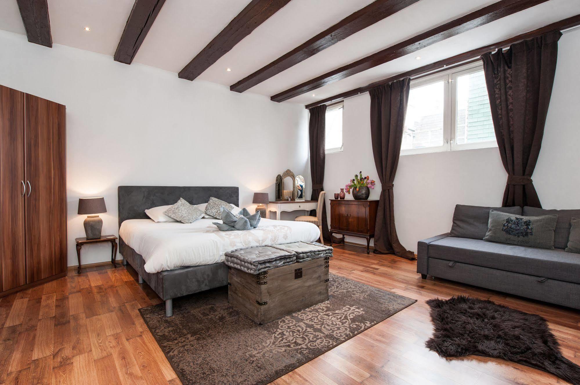 Hotel Crown 3*