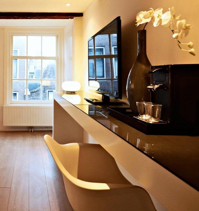 Ams Hotel 3*