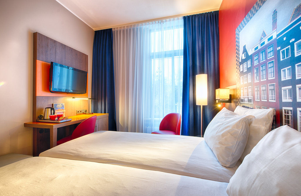 Leonardo Center 4*