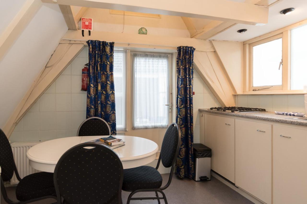 Guest house Double Floor Canal Estate