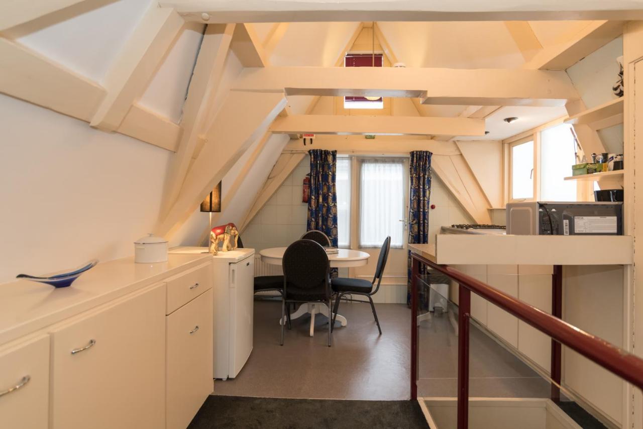Double Floor Canal Estate Amsterdam
