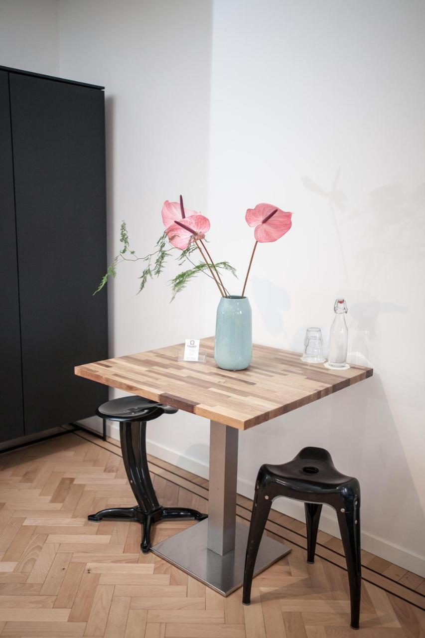 Kuwadro Centrum Couette-café