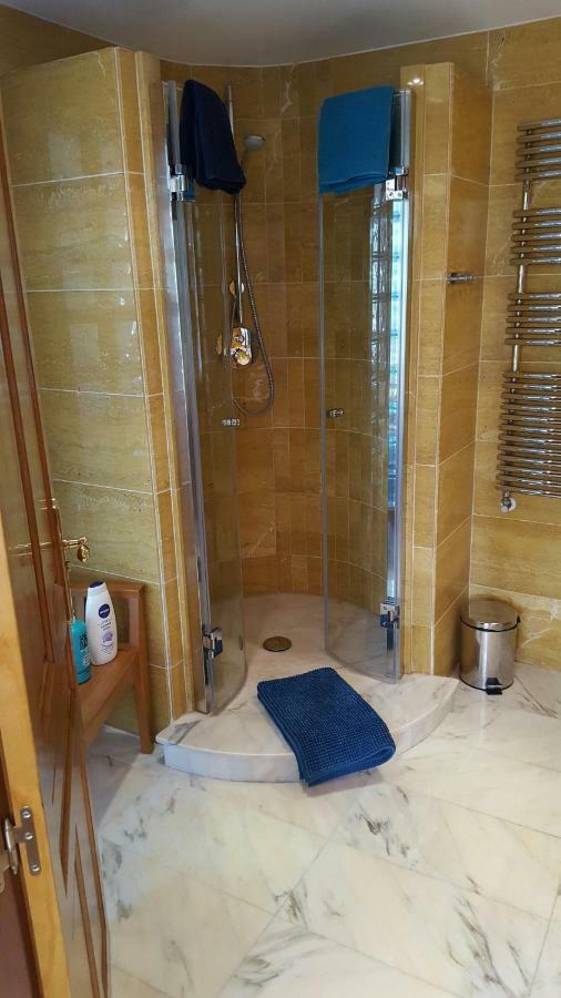 Suites Aan De Singel 3*