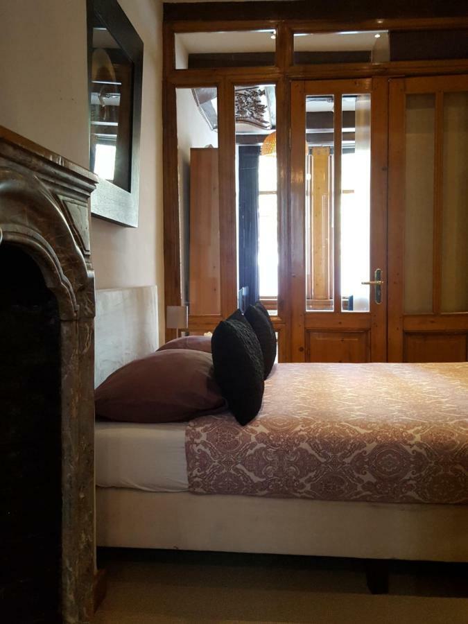 Suites Aan De Singel 3*