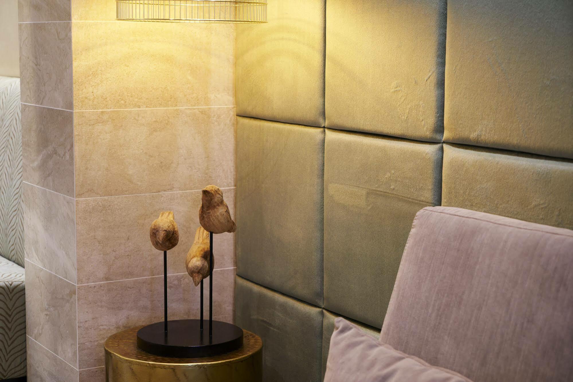 Hotel The Bird 3*