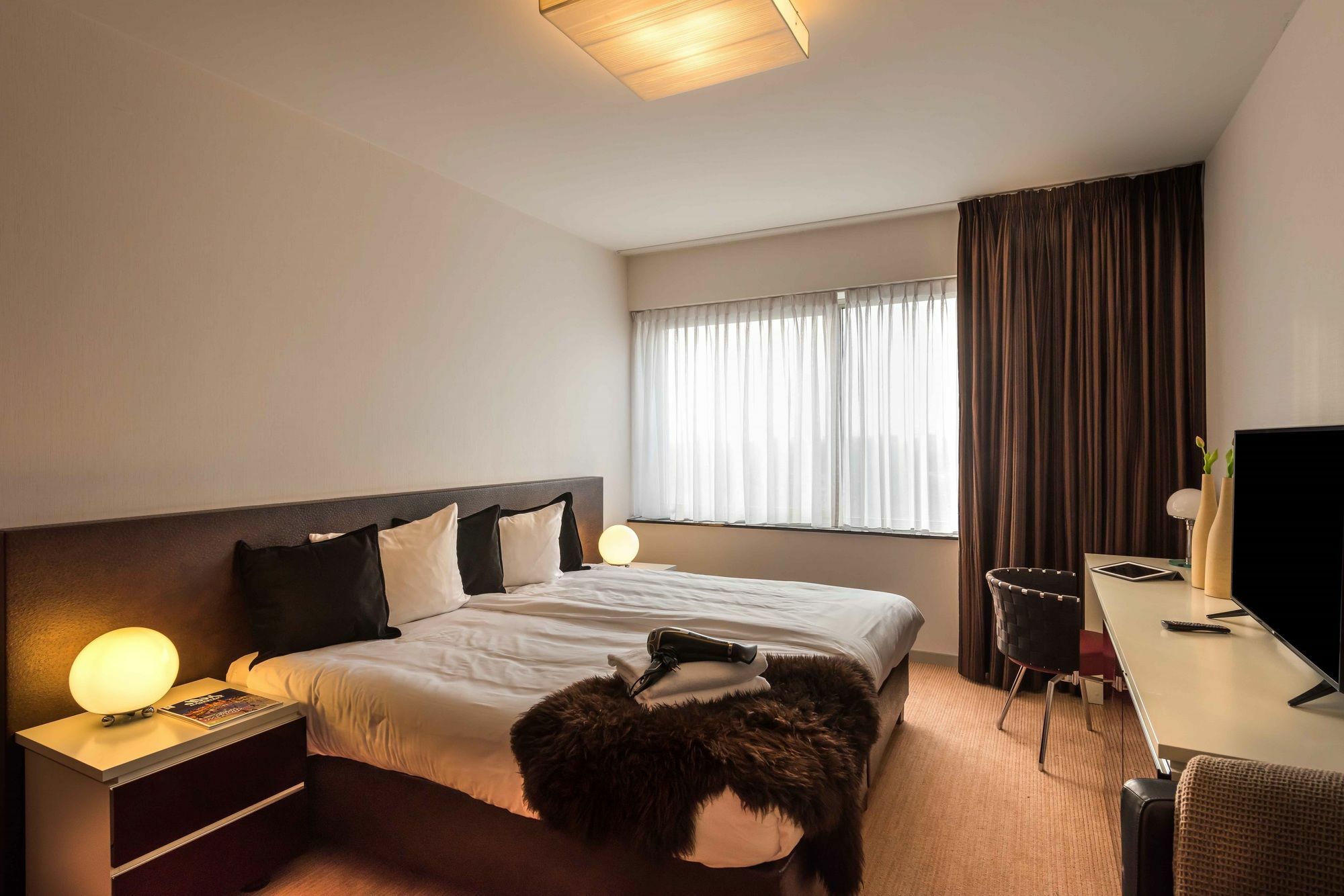 Htel Serviced Apartment