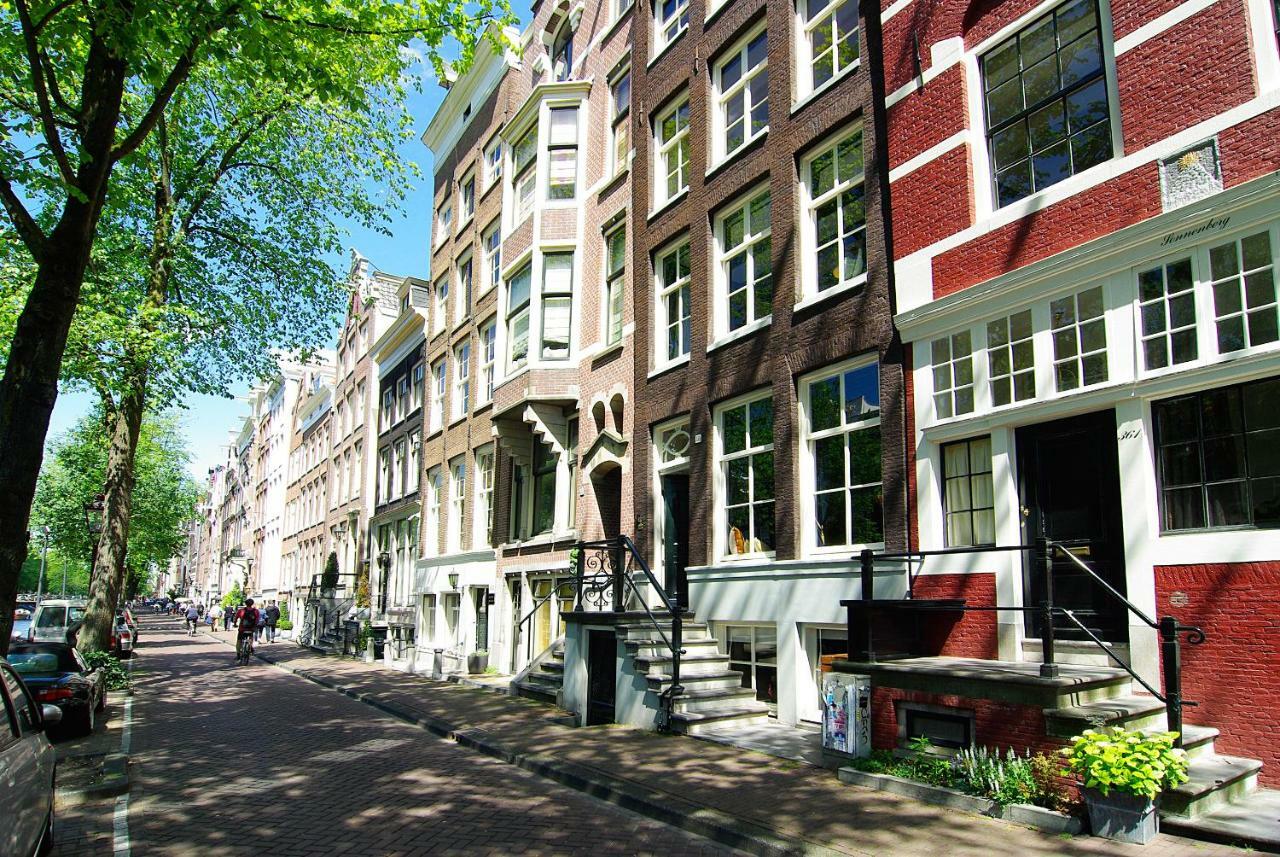 Guest house 1637: Historic Canal View Amsterdam