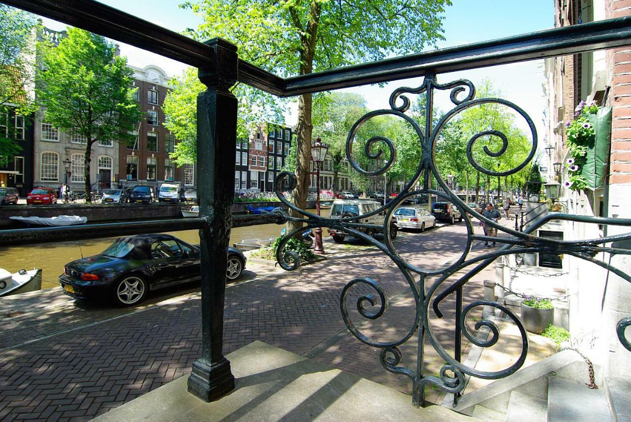 1637: Historic Canal View