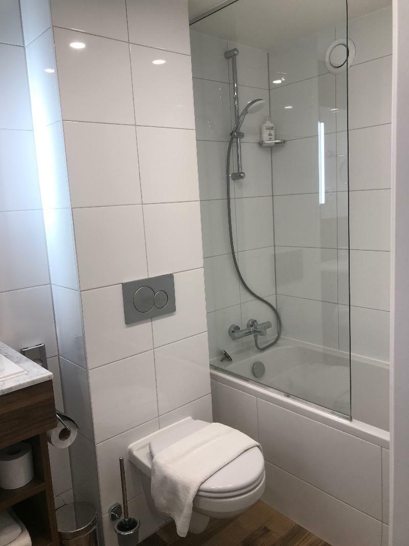 Avenue 3* Amsterdam