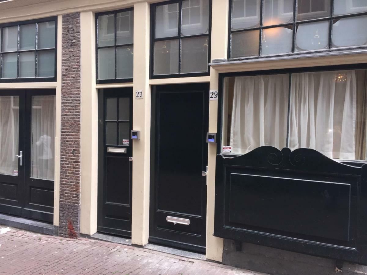 Barndesteeg Guest house *