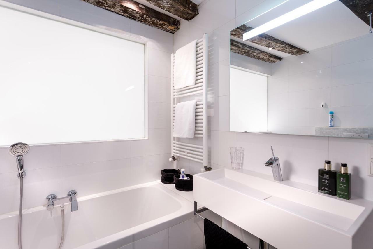 Apartment 18th Century Groundfloor Canal House With Patio/garden Amsterdam