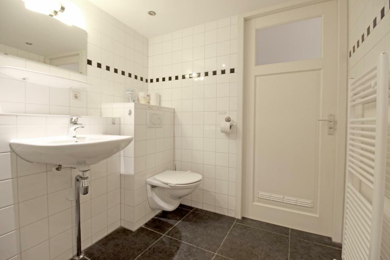 Romantic Jordaan Canalsuite Near Anne Frank House 2*