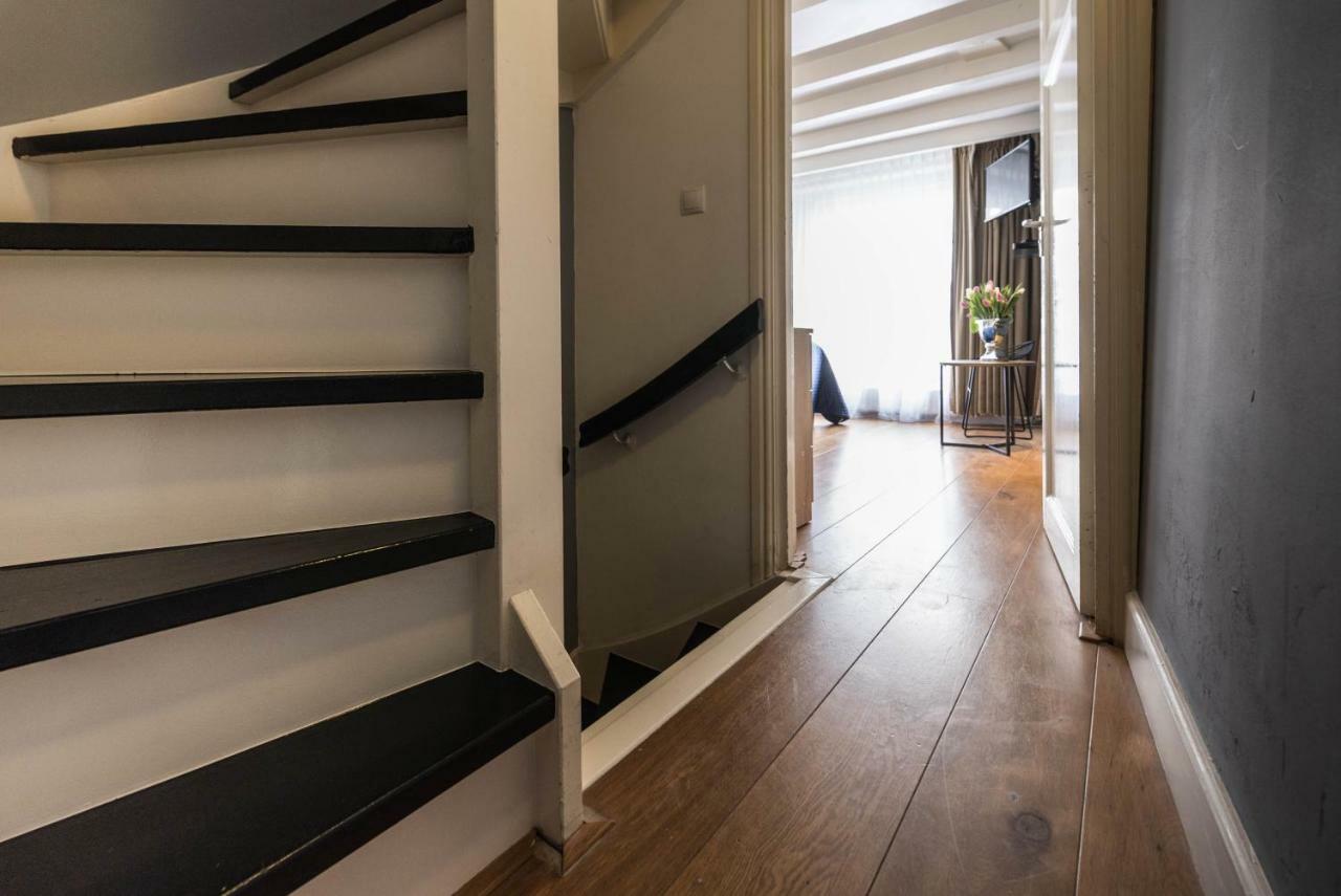 Couette-café Dam Square 3*