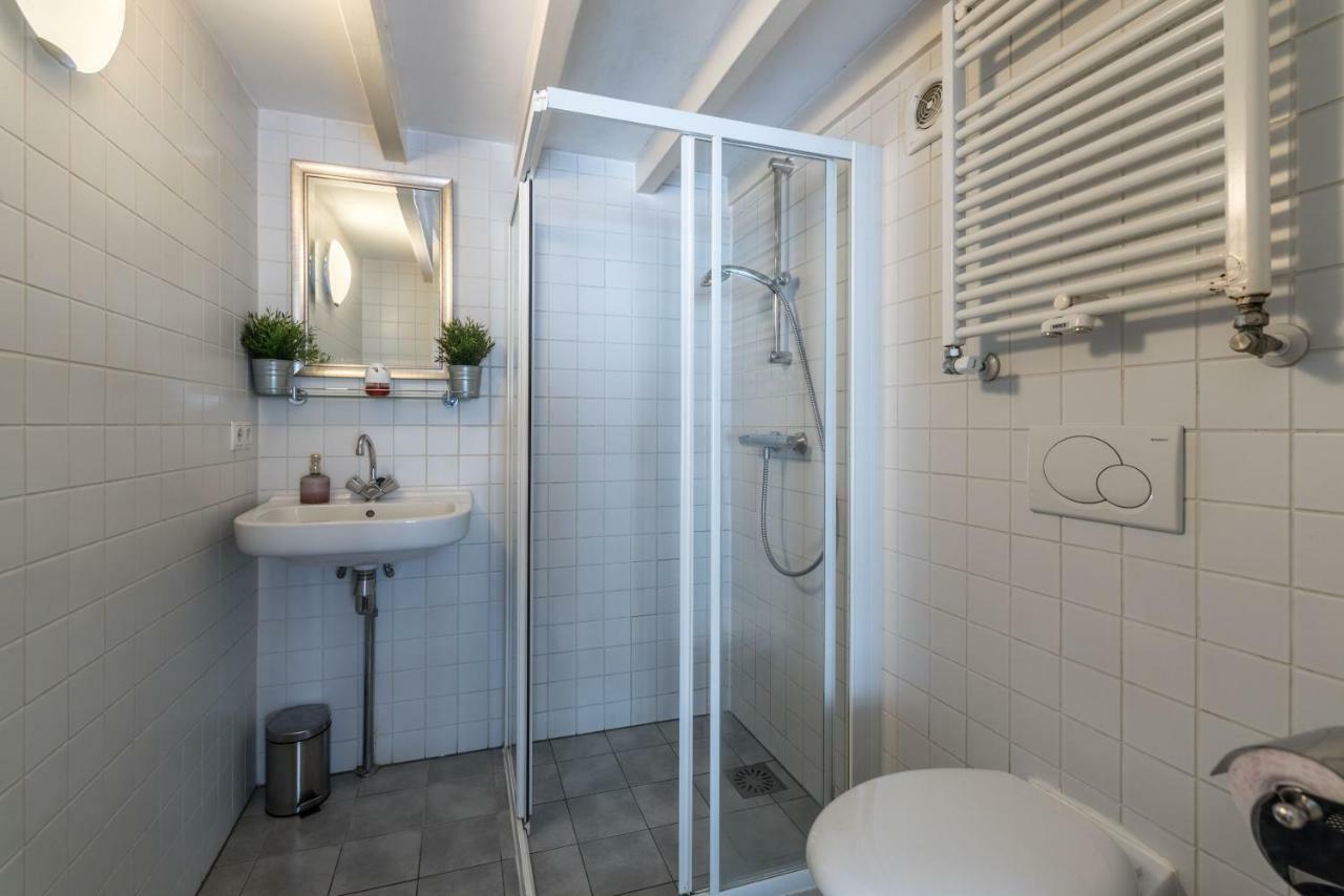 Couette-café Dam Square 3*