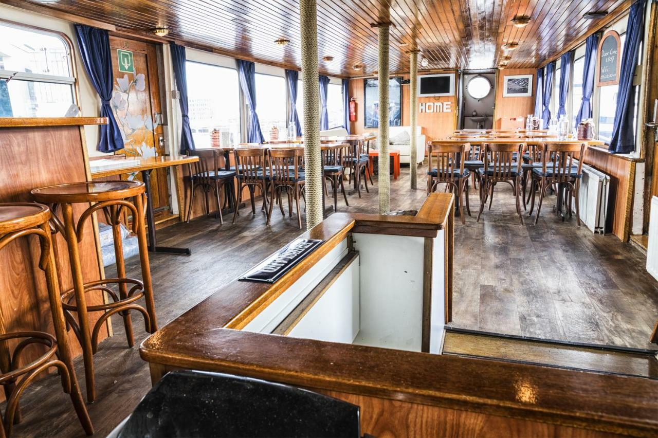 Bateau-hôtel Amicitia