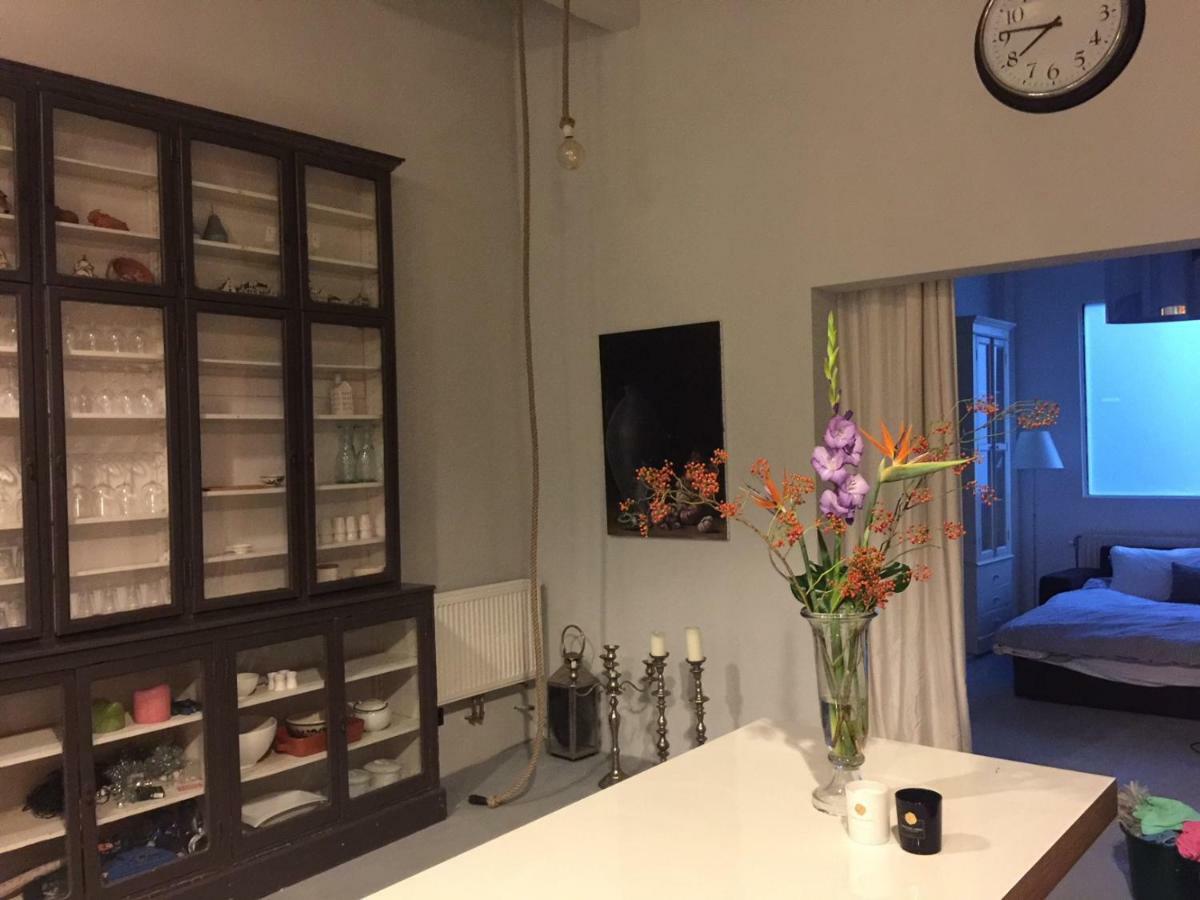 Urban Loft Apartment *