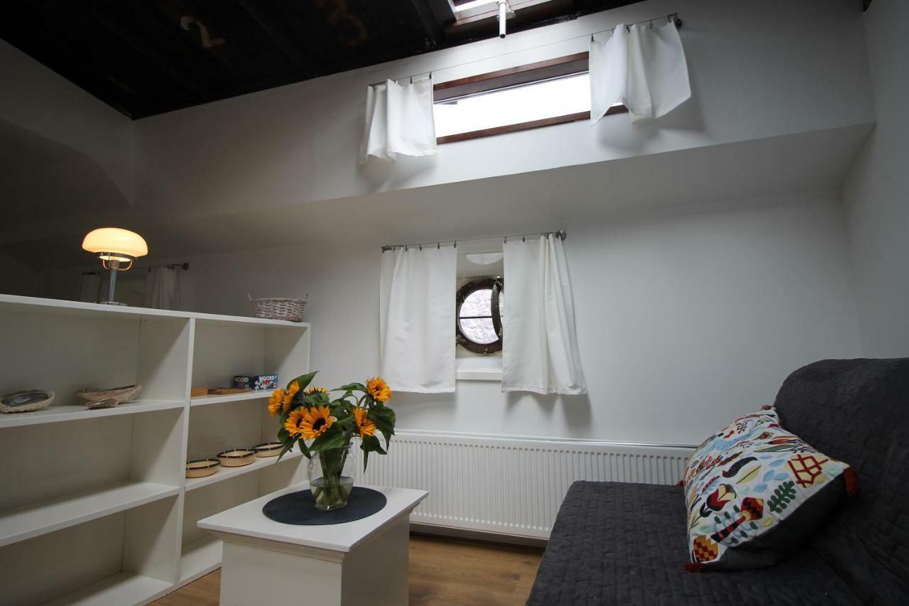 Vincent Gogh Apartment *