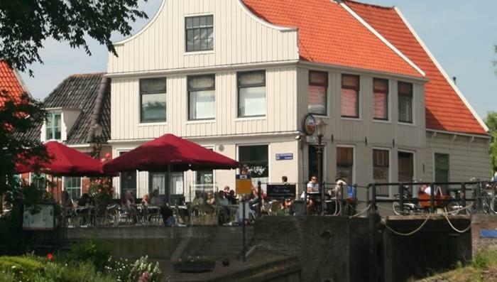 Homestay Chez Odette - Free Bikes & Private Car Parking Amsterdam