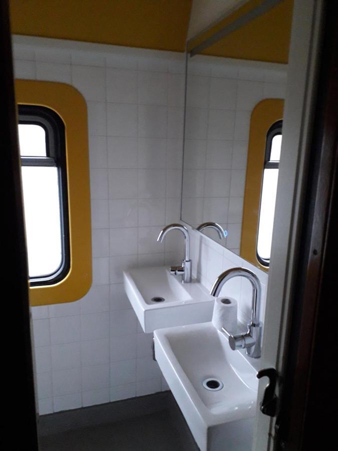 Train Auberge de jeunesse Amsterdam