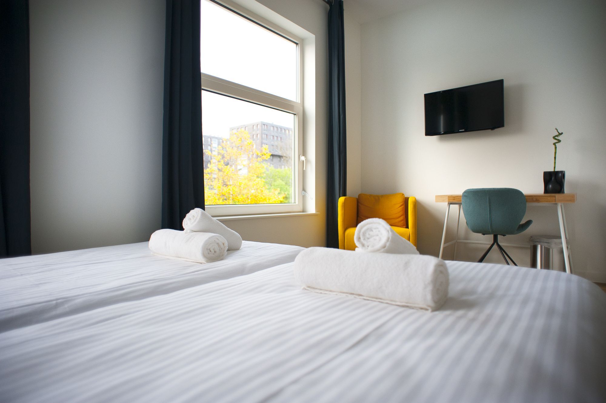 Hotel I